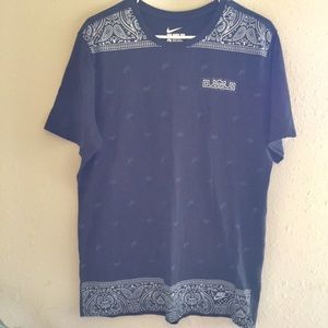 The Nike Tee-Mens Athletic Cut